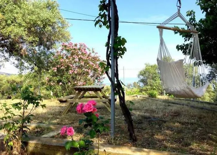 Grandma's House Thassos בית נופש *